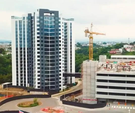 Torre de parqueos Núcleo Sabana